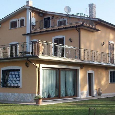 Il Giardino Degli Ulivi Bed & Breakfast Canneto  Exterior photo