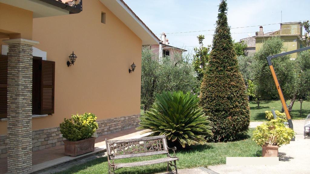 Il Giardino Degli Ulivi Bed & Breakfast Canneto  Exterior photo